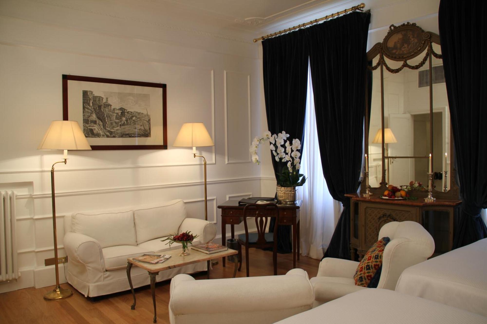 Grand Hotel Plaza Róma Kültér fotó