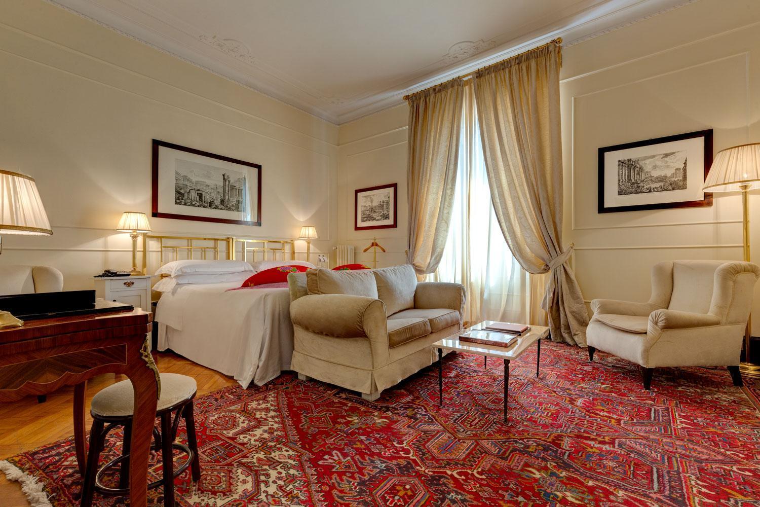 Grand Hotel Plaza Róma Kültér fotó
