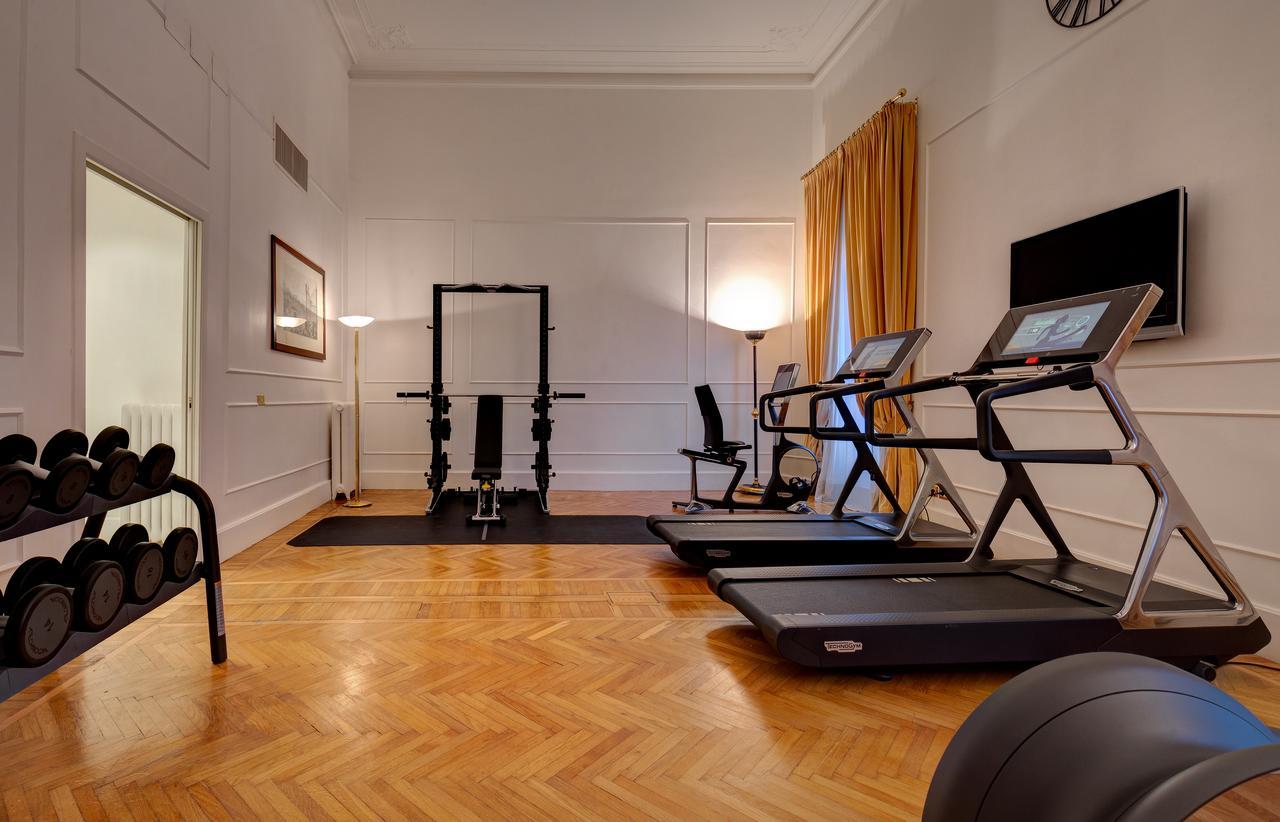 Grand Hotel Plaza Róma Kültér fotó