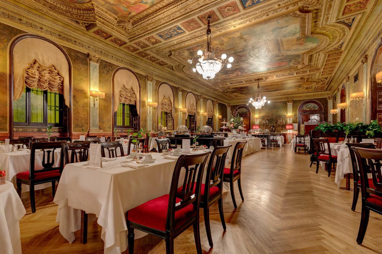 Grand Hotel Plaza Róma Kültér fotó