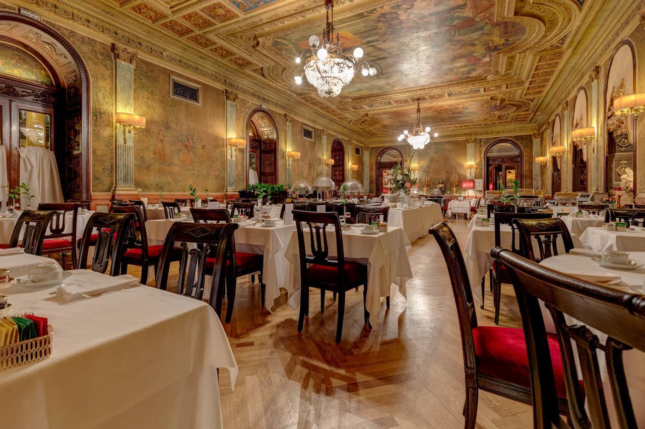 Grand Hotel Plaza Róma Kültér fotó